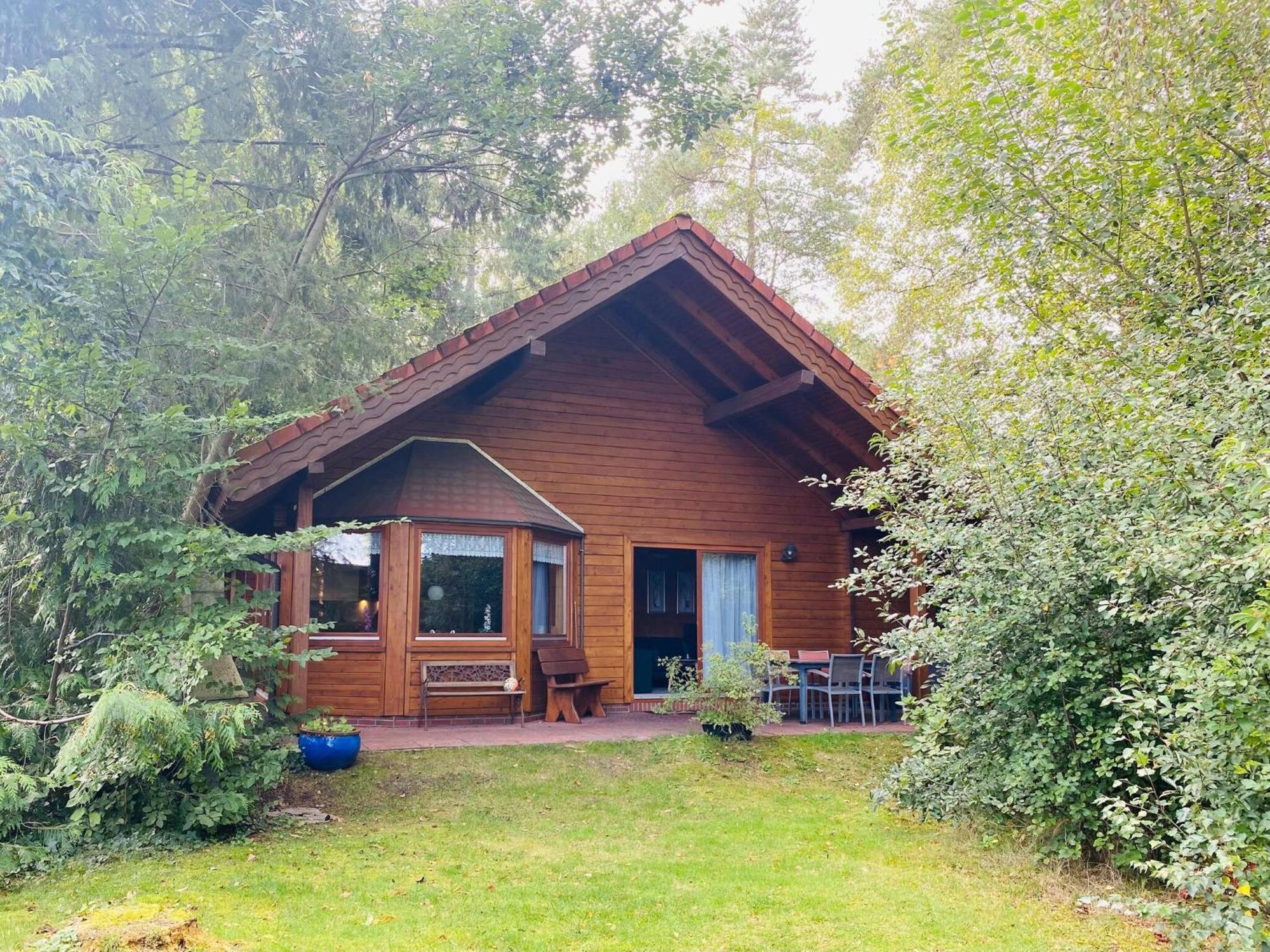 Ferienhaus Svenja, Wiefelstede-Lehe Exterior photo