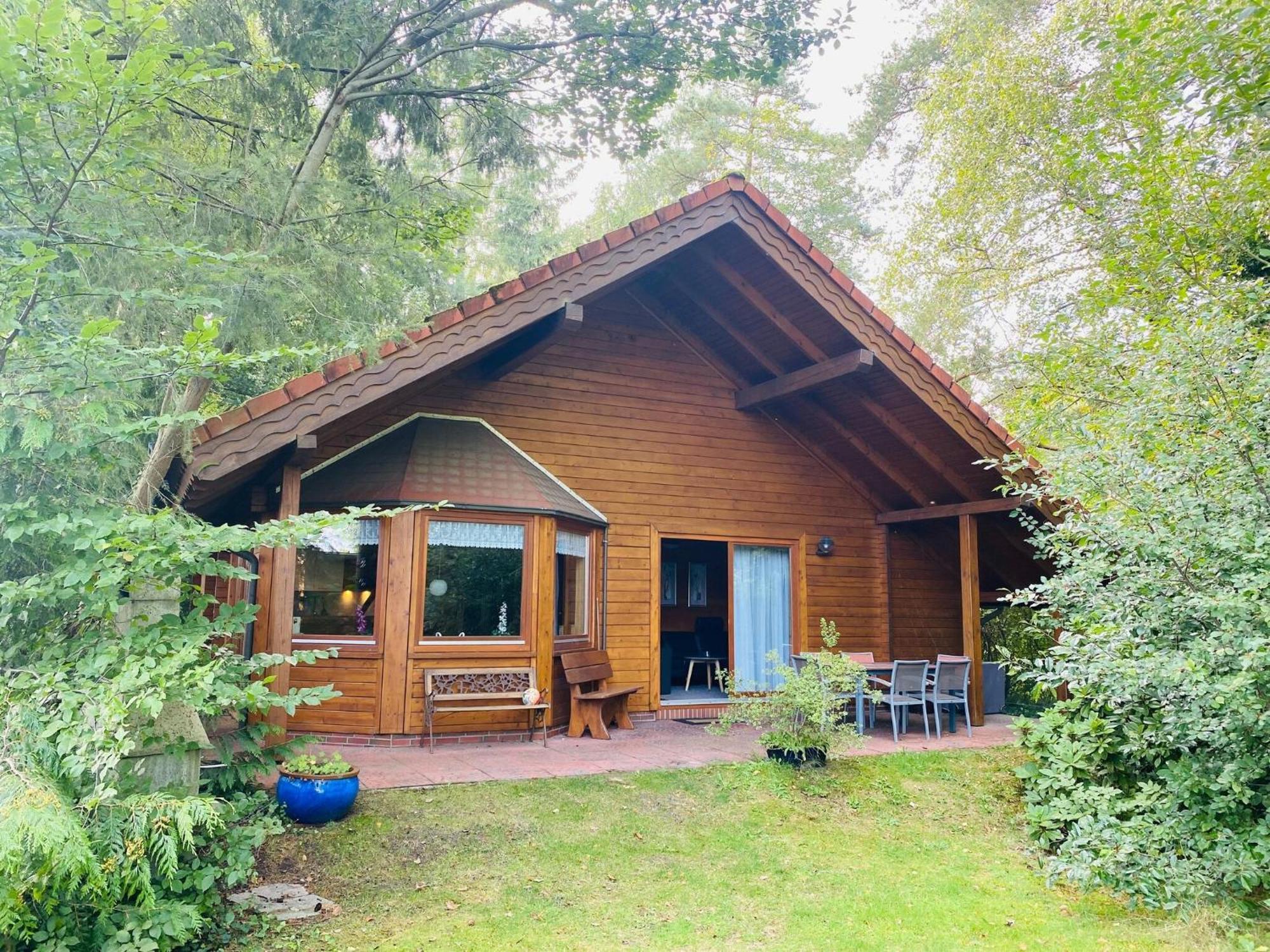 Ferienhaus Svenja, Wiefelstede-Lehe Exterior photo